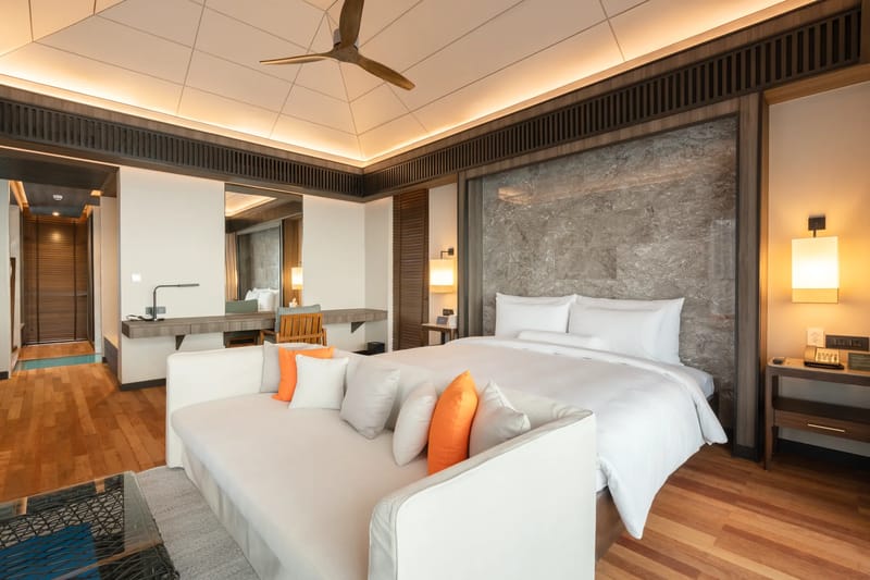 Grand Madifushi Aqua Pool Villa