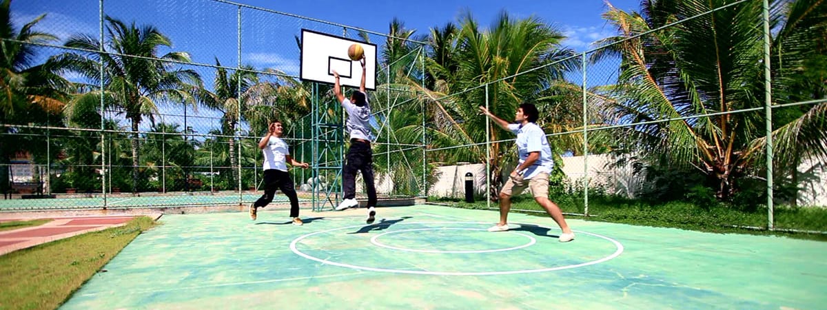 BASKETBALL