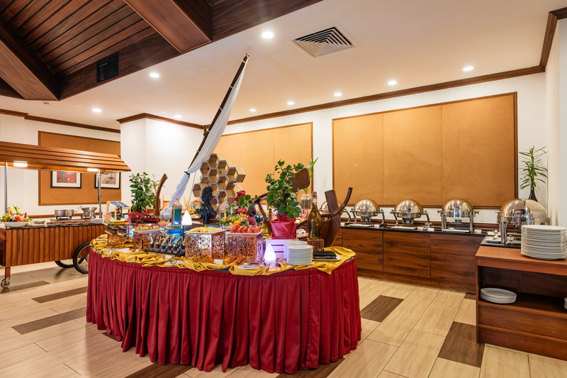 Dine & Wine image 4