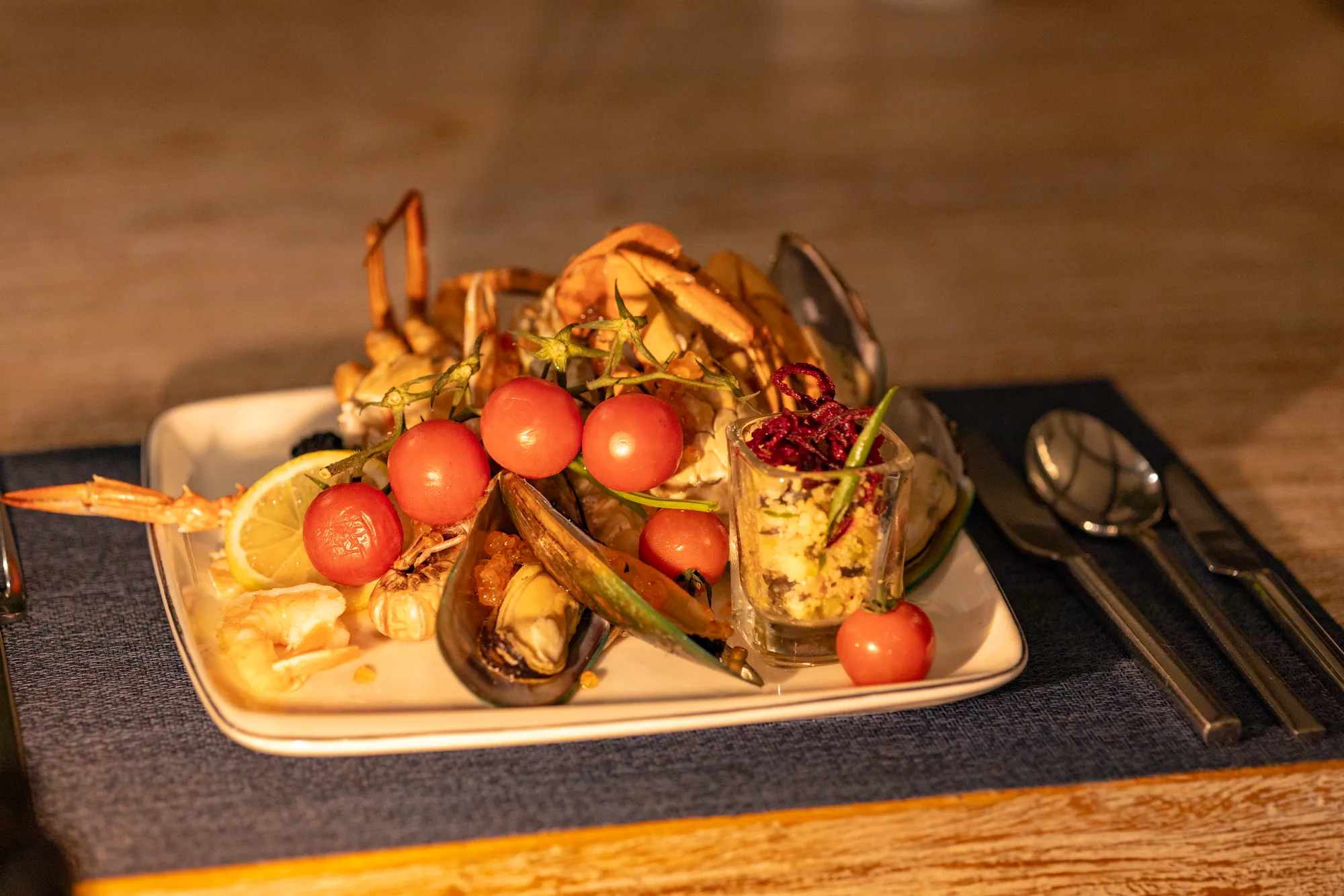 Dining image 6