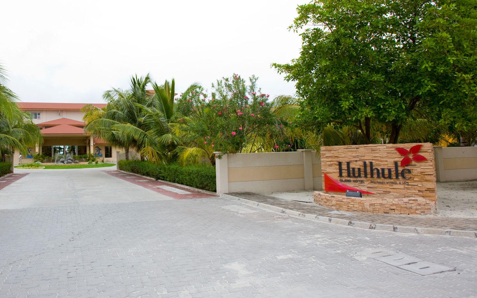 hulhule island hotel