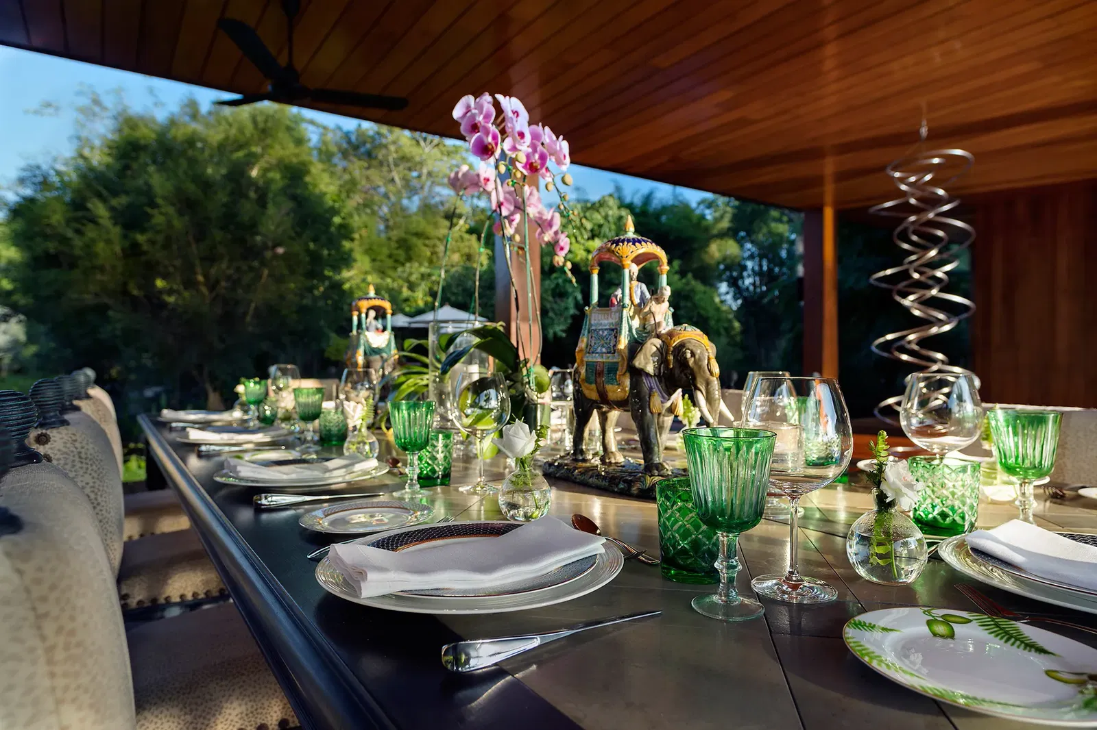 Dining image 3