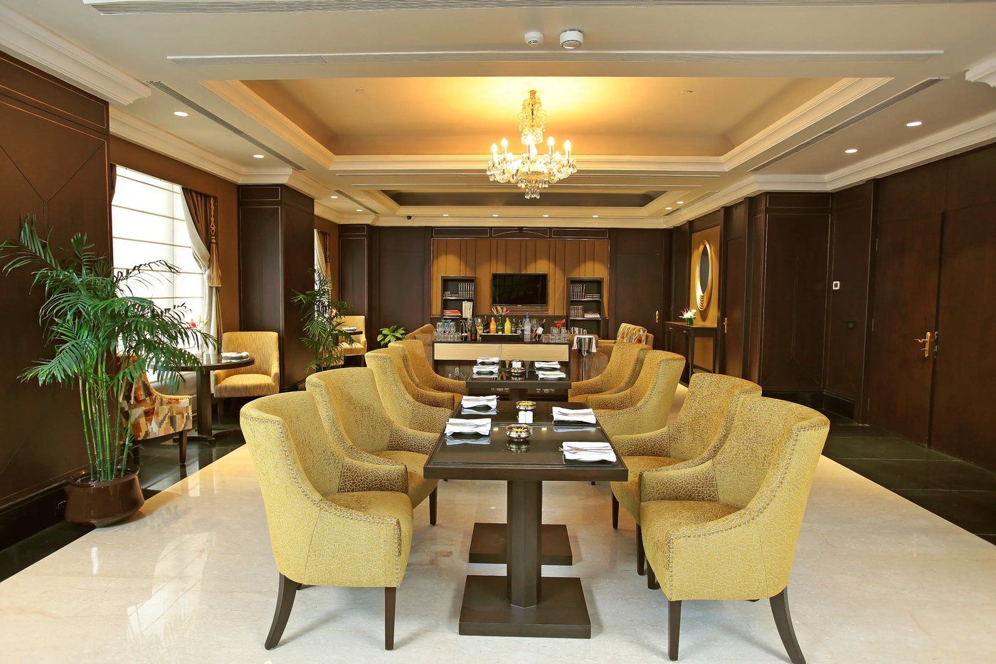 Why Eros Hotel is the Perfect Choice for Business and Leisure Travelers