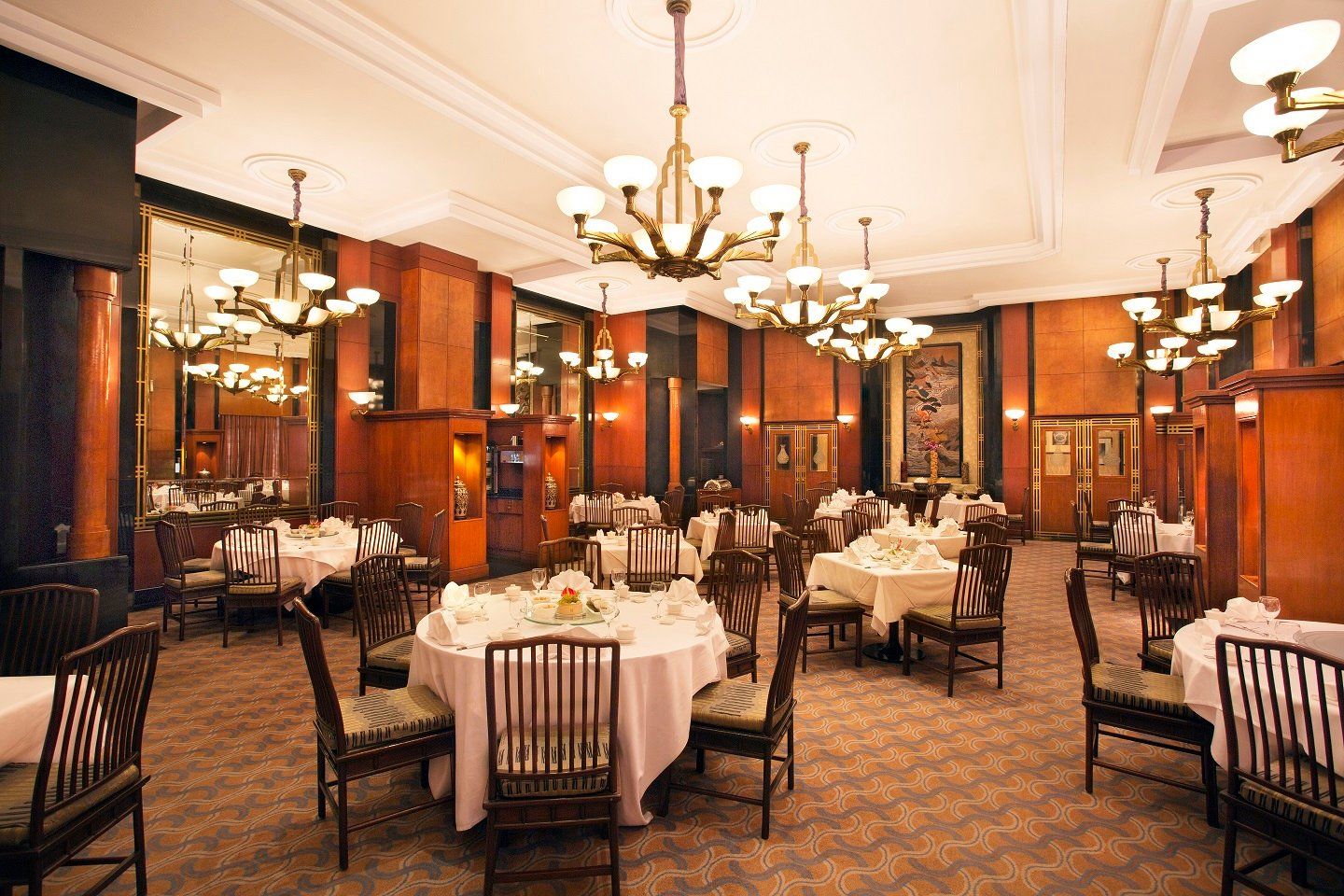 Top 5 Dishes You Must Try at Empress of China in Eros Hotel