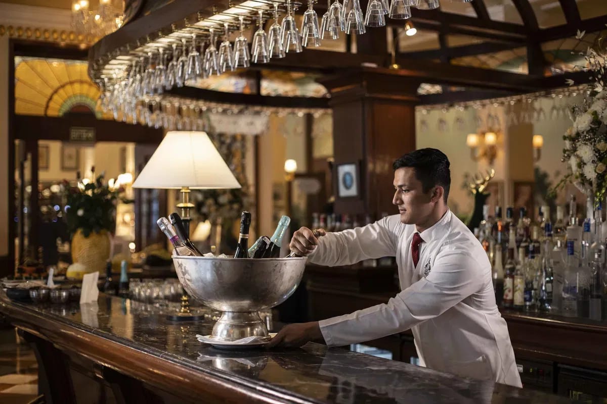 1911 Bar