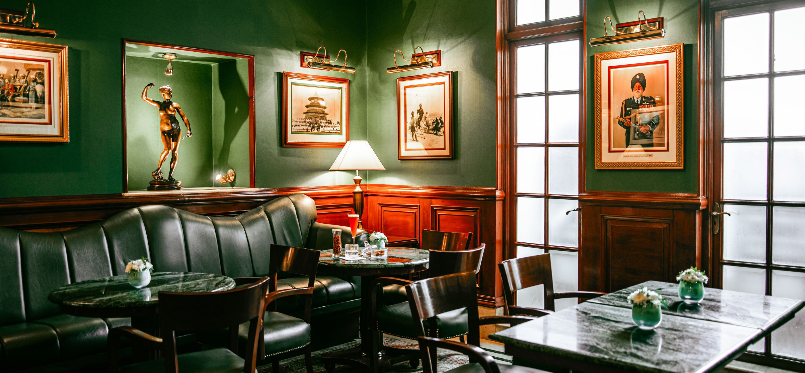 Hardinge Bar at The Imperial | Best Luxury Bar in Delhi