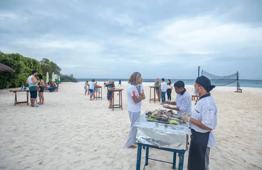 A Guide to Reethi Faru Maldives: Paradise Found