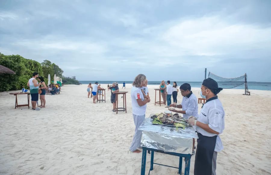 A Guide to Reethi Faru Maldives: Paradise Found